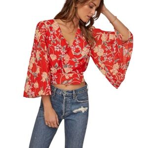 ASTR the Label Floral Top With‎ Accordion Sleeves